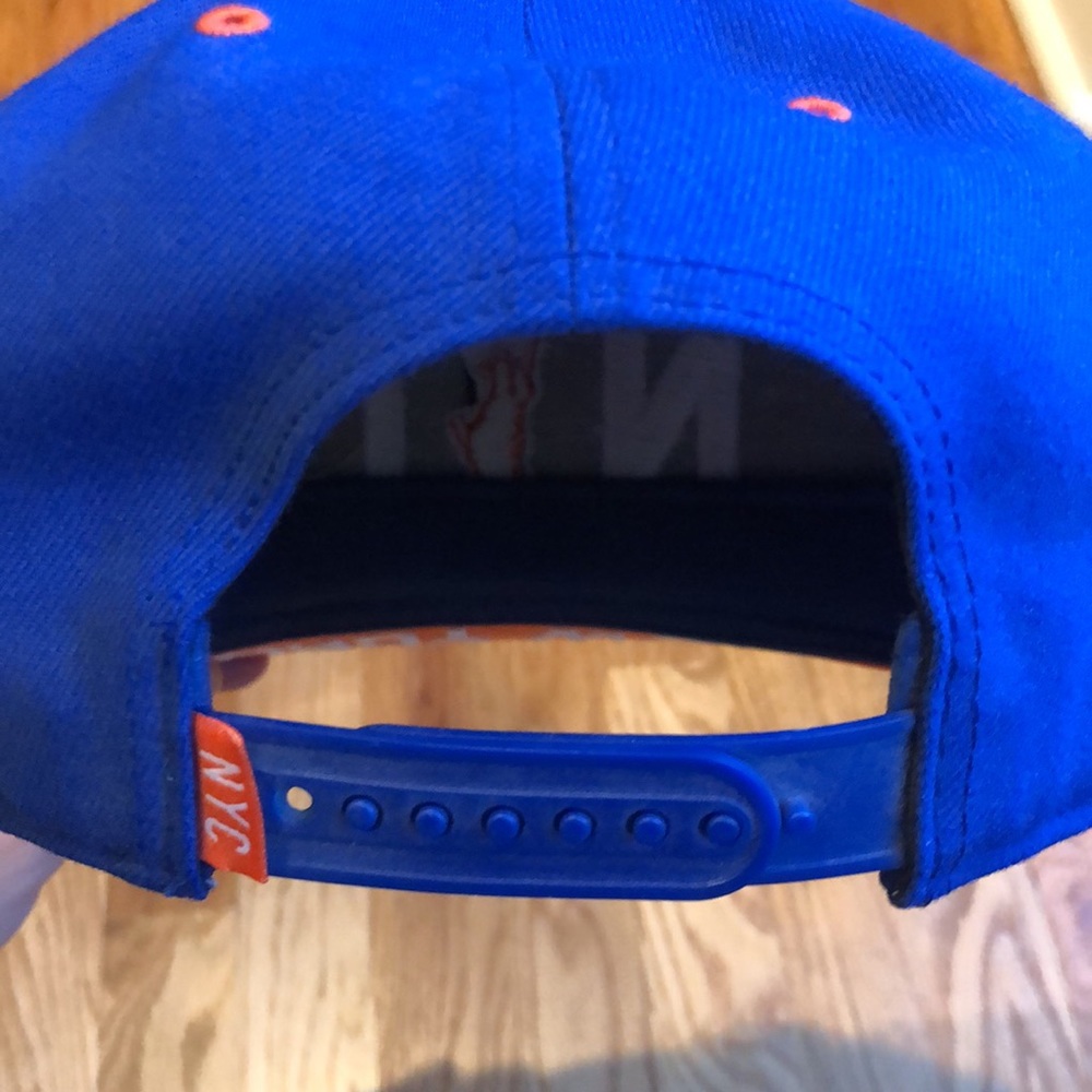 NYC Vintage Statue of Liberty Snapback Hat - Picture 3 of 8